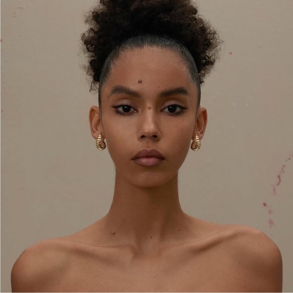 Tear drop earrings - Picture 1 of 8